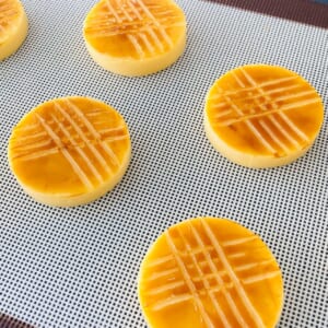 型をはめずにそのまま焼くと…。